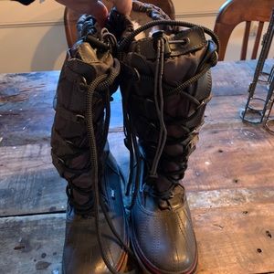 COPY - Size 10 Pajar boots!